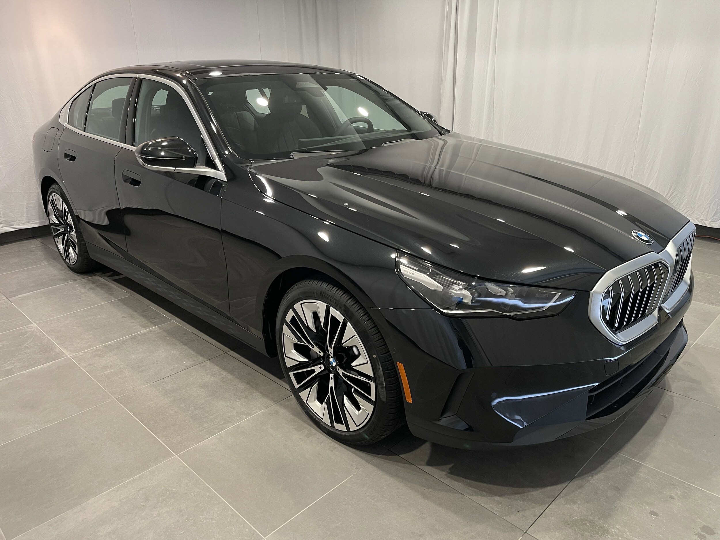 2026 Bmw 530i xDrive photo 3