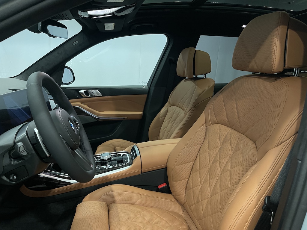 New 2027 BMW X7 xDrive40i SUV
