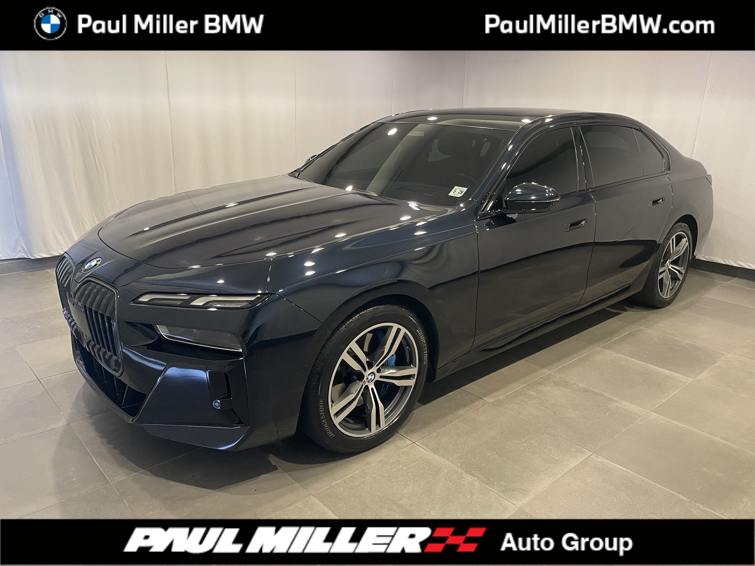 2023 BMW 7 Series 740i's photo