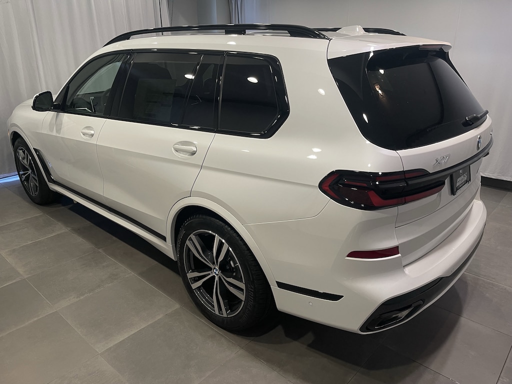 New 2027 BMW X7 xDrive40i SUV