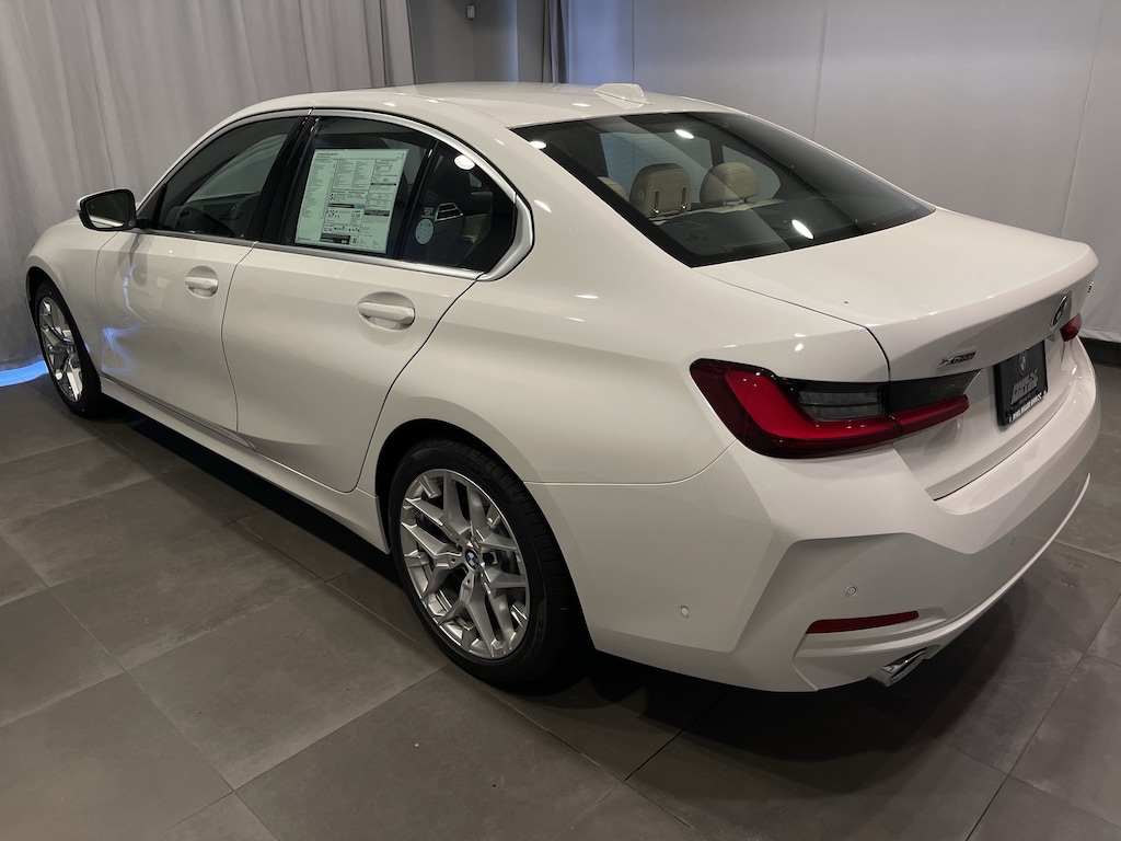 New 2026 BMW 330i xDrive Sedan