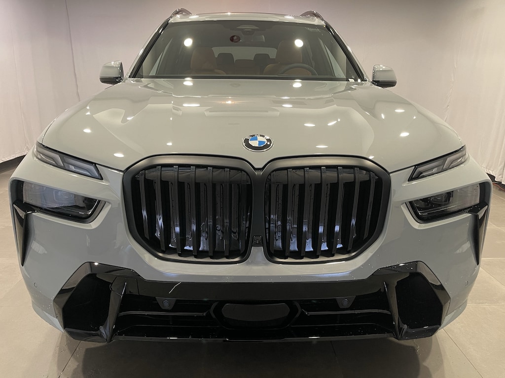 New 2027 BMW X7 xDrive40i SUV