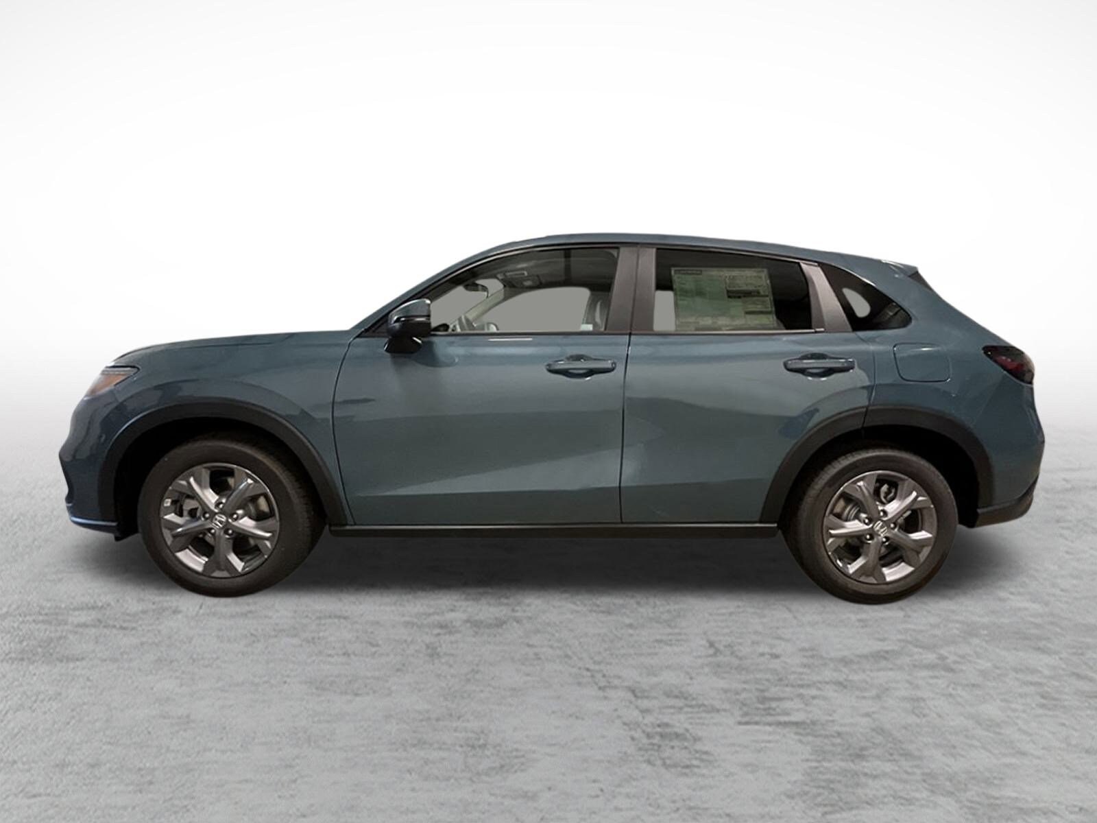 2026 Honda HR-V LX photo 2