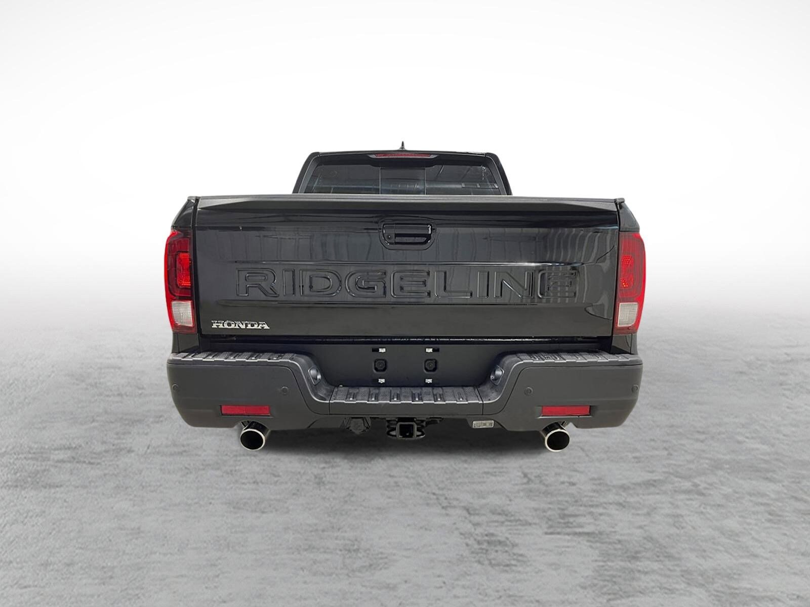 2026 Honda Ridgeline Black Edition photo 4