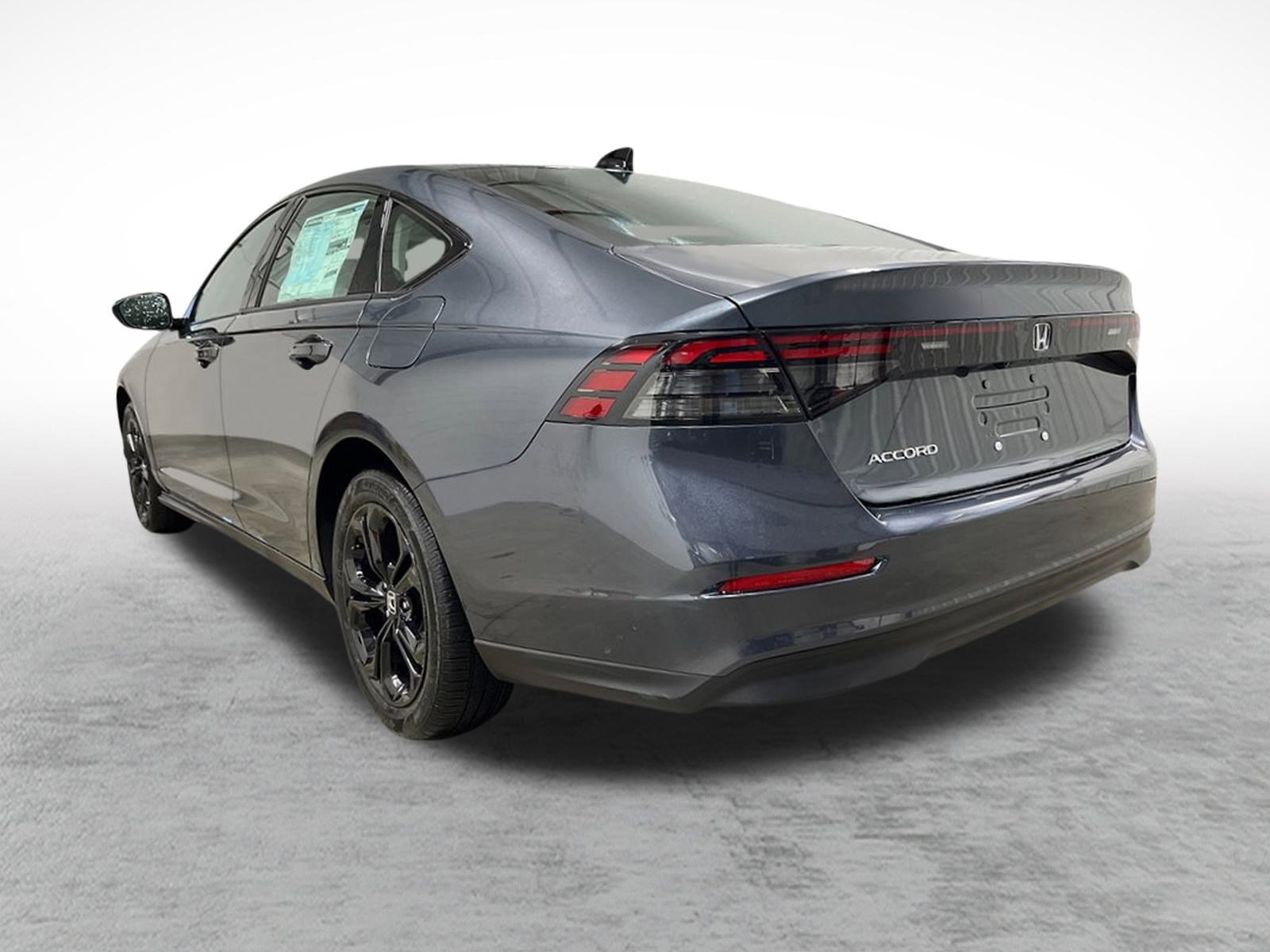 2025 Honda Accord SE photo 3