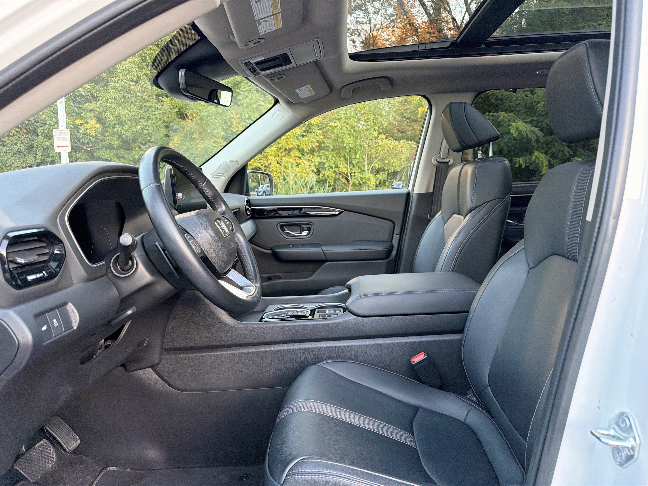 2023 Honda Pilot Touring - Photo 14
