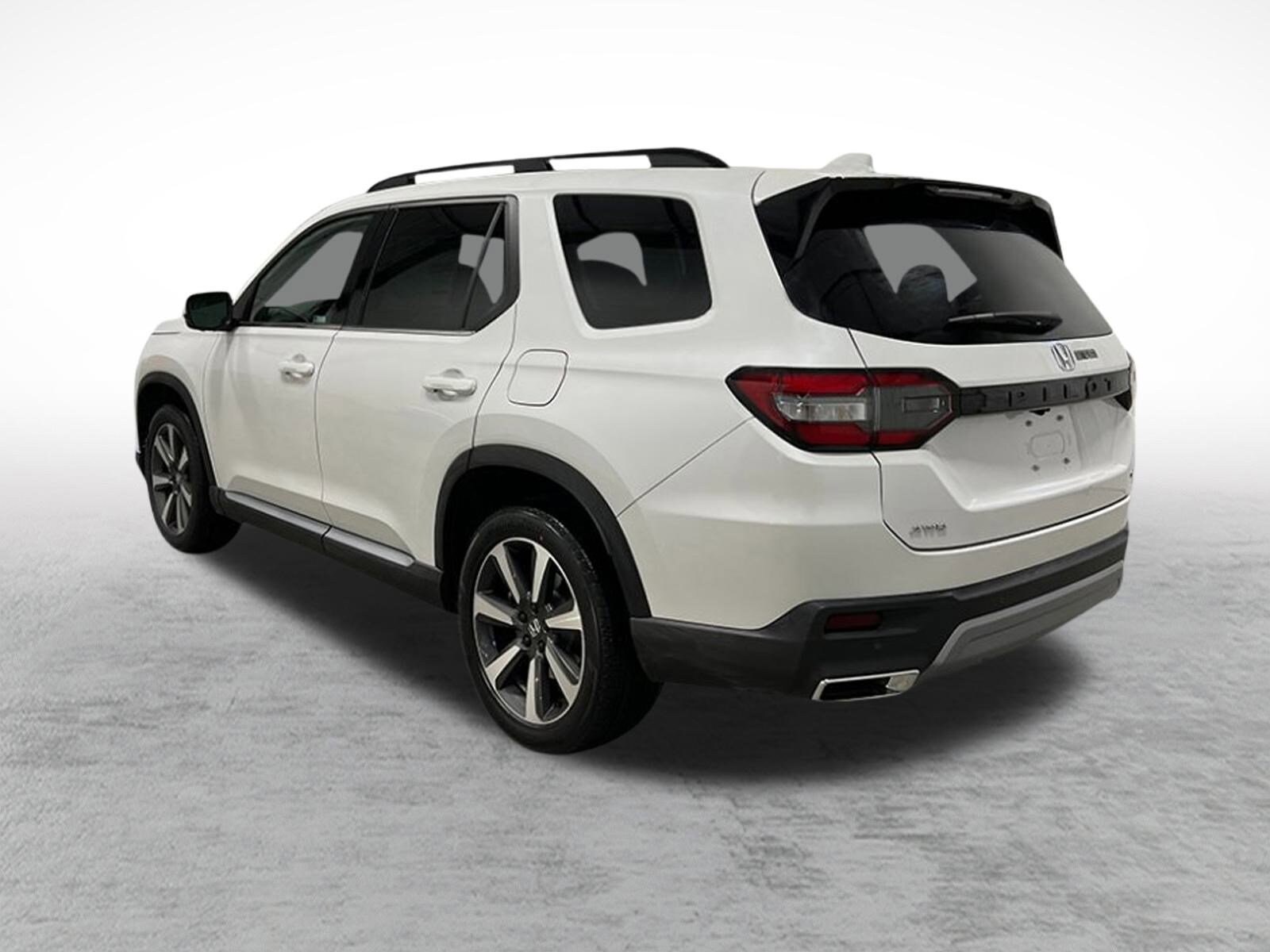 2025 Honda Pilot Elite photo 3