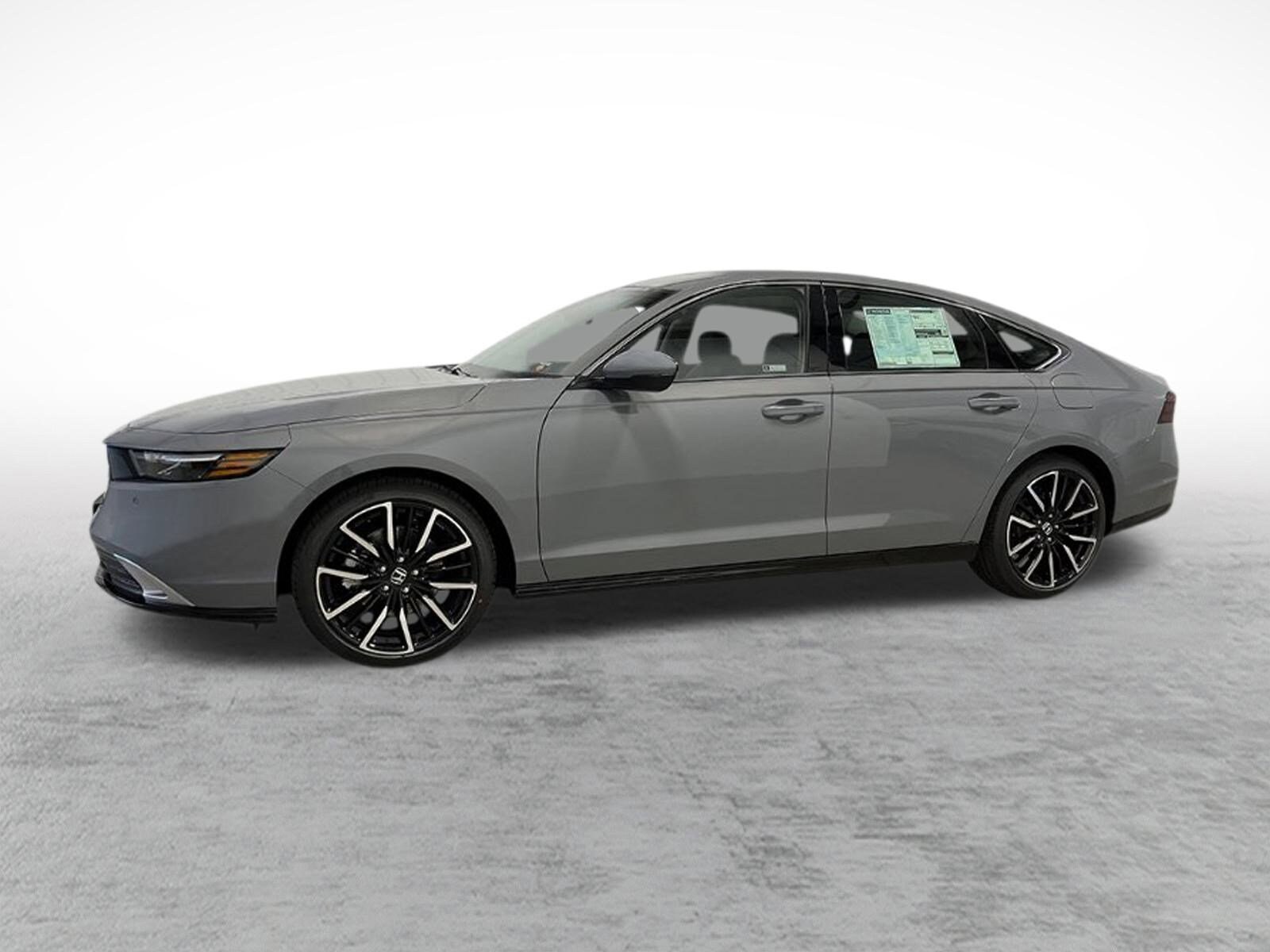 2025 Honda Accord Hybrid Touring photo 2