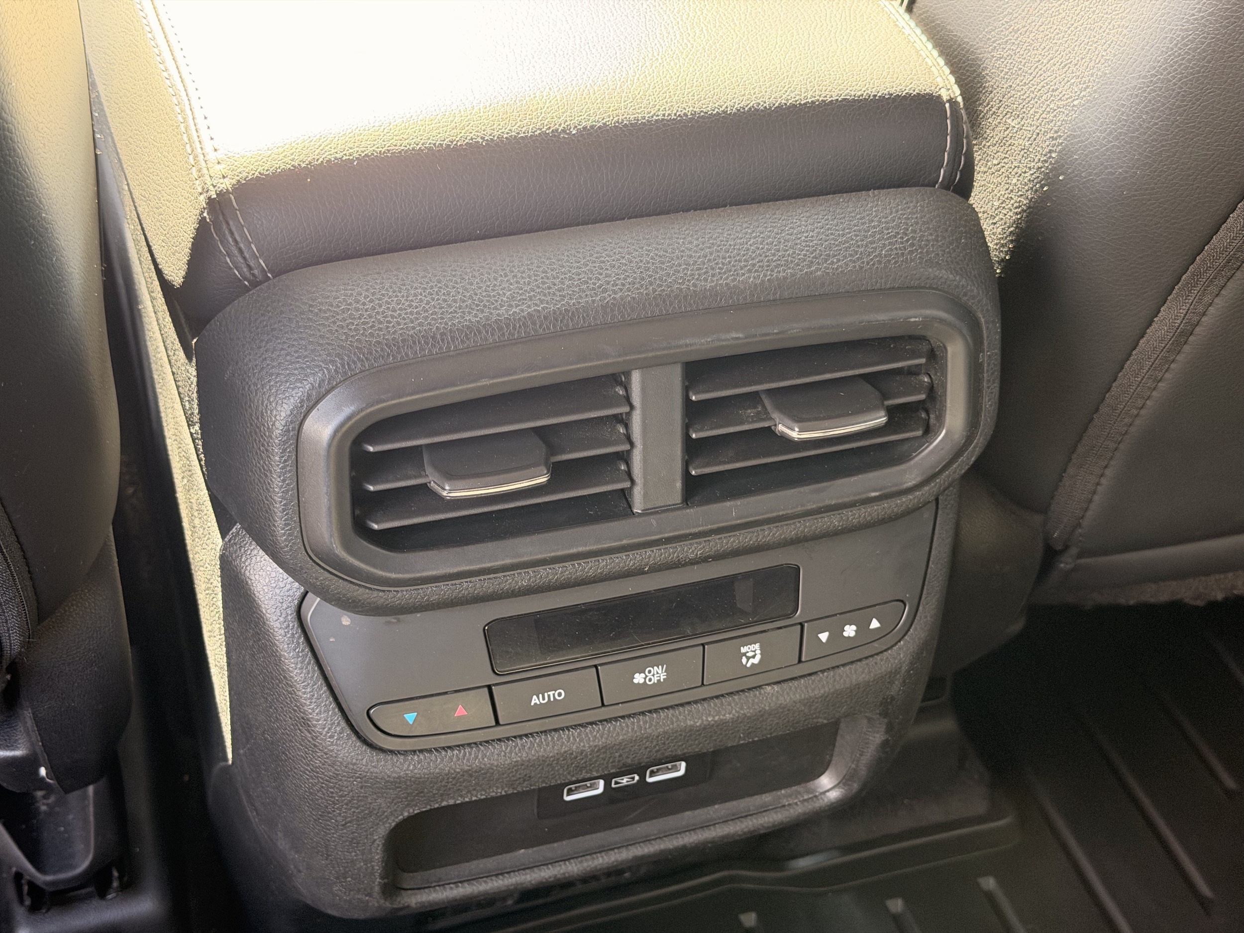 2023 Honda Pilot EX-L - Photo 20