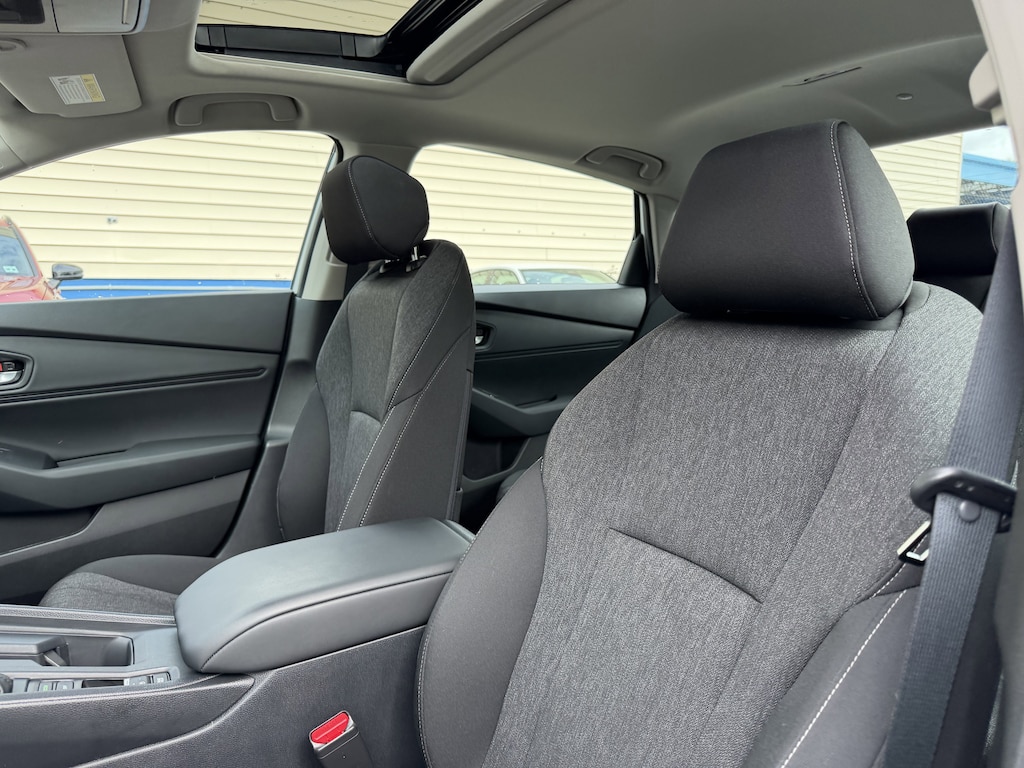 Used 2025 Honda Accord SE Sedan