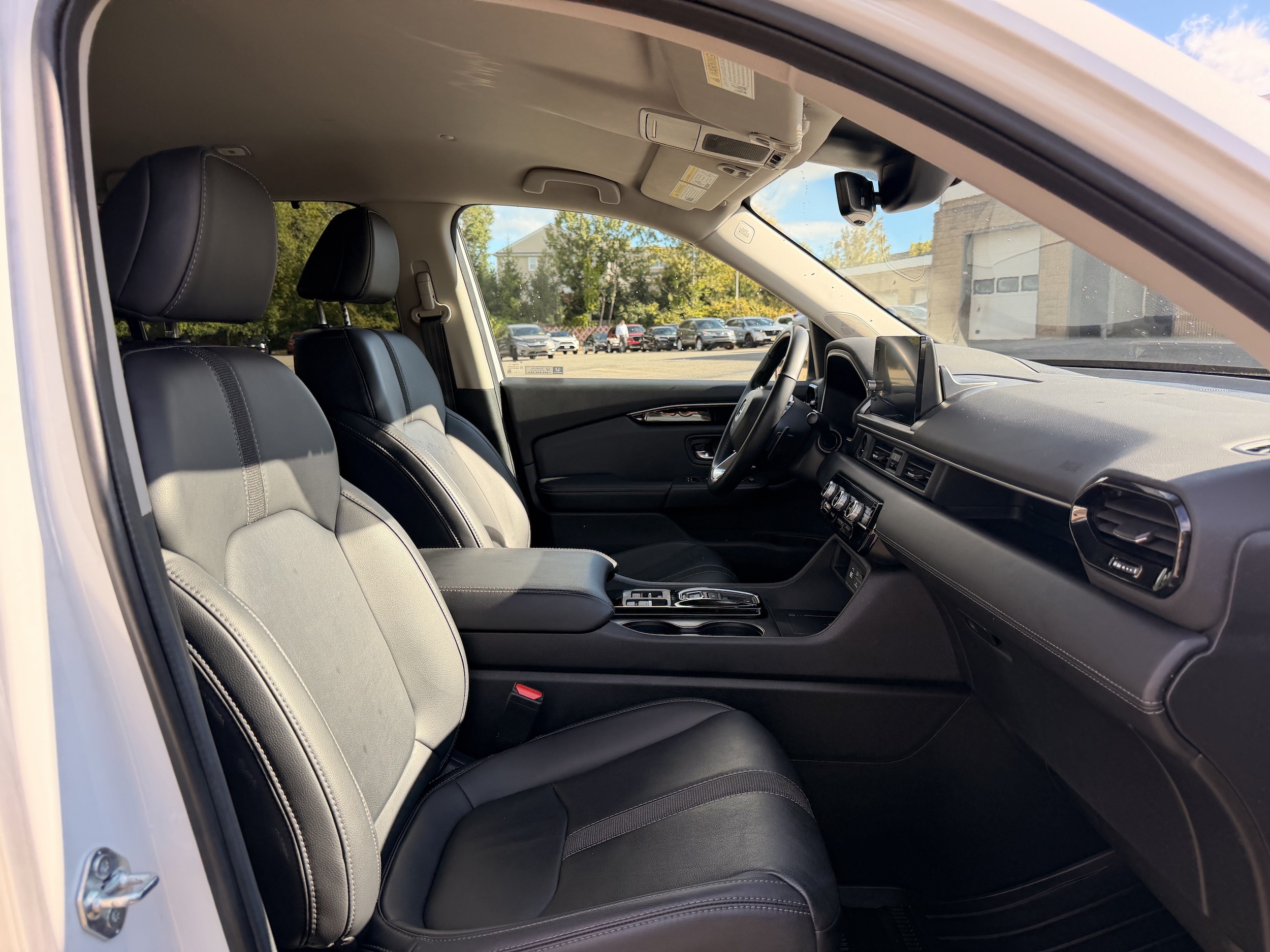 2023 Honda Pilot EX-L - Photo 14