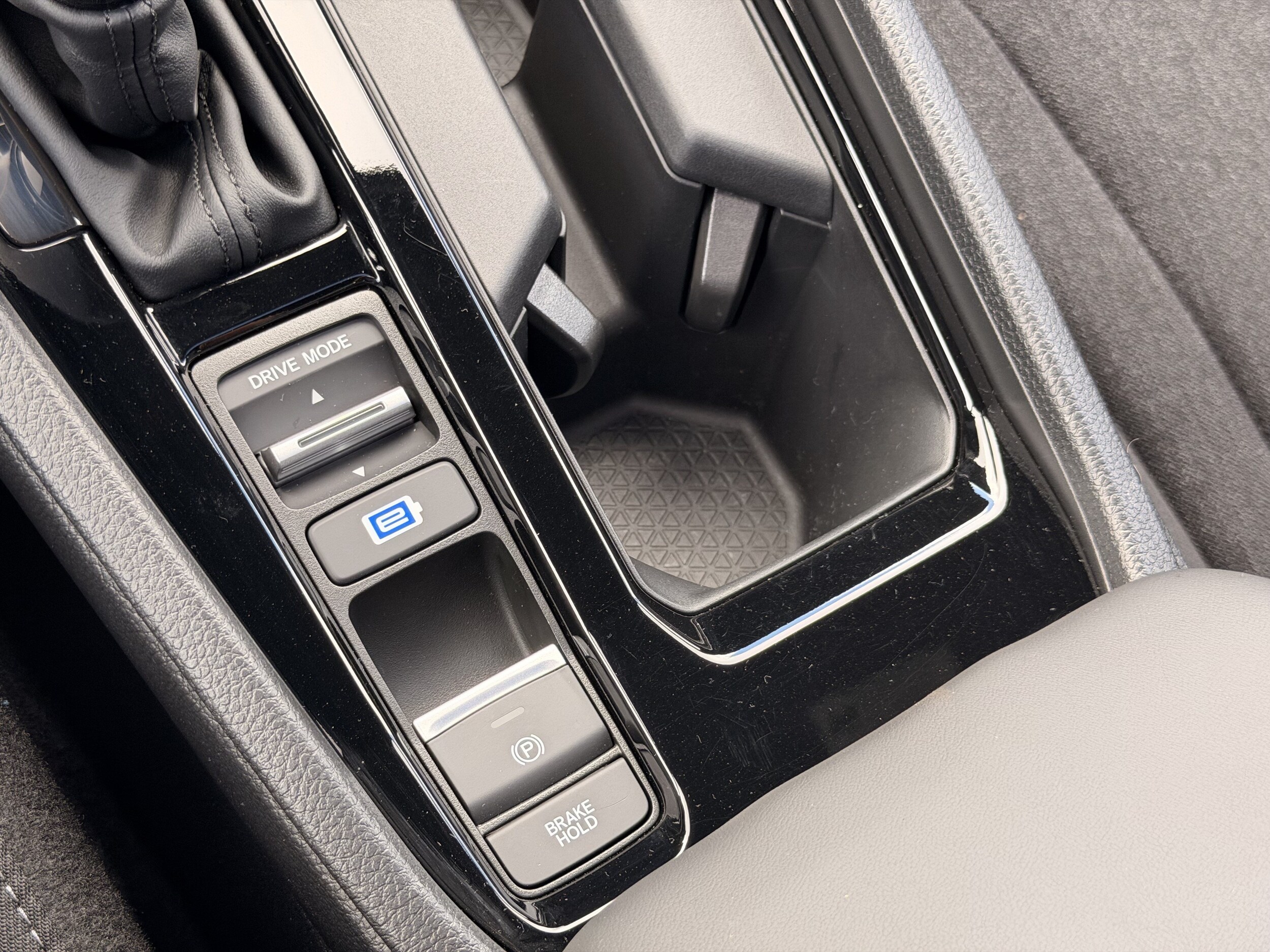 2025 Honda Accord Hybrid Sport - Photo 26