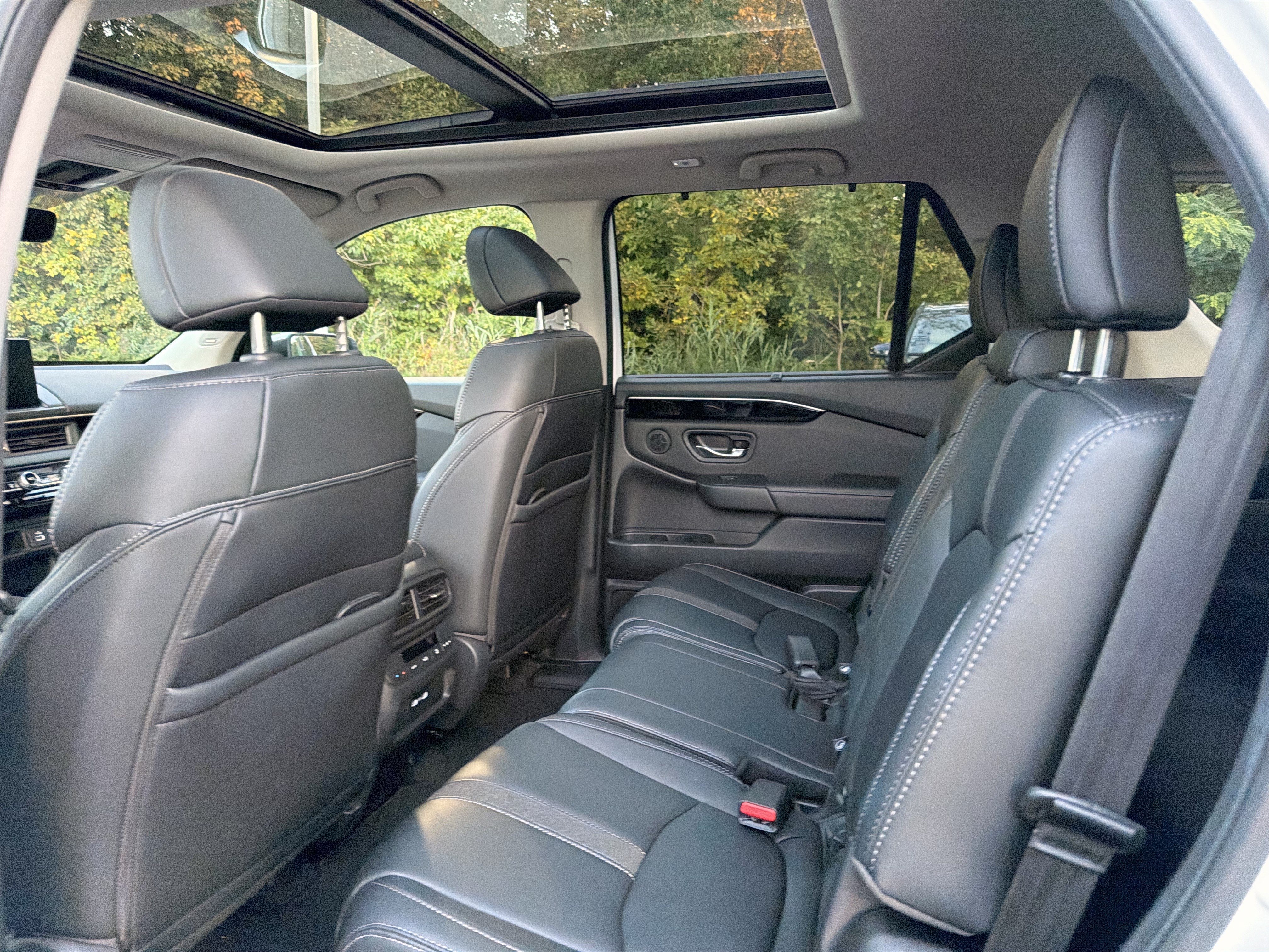 2023 Honda Pilot Touring - Photo 28