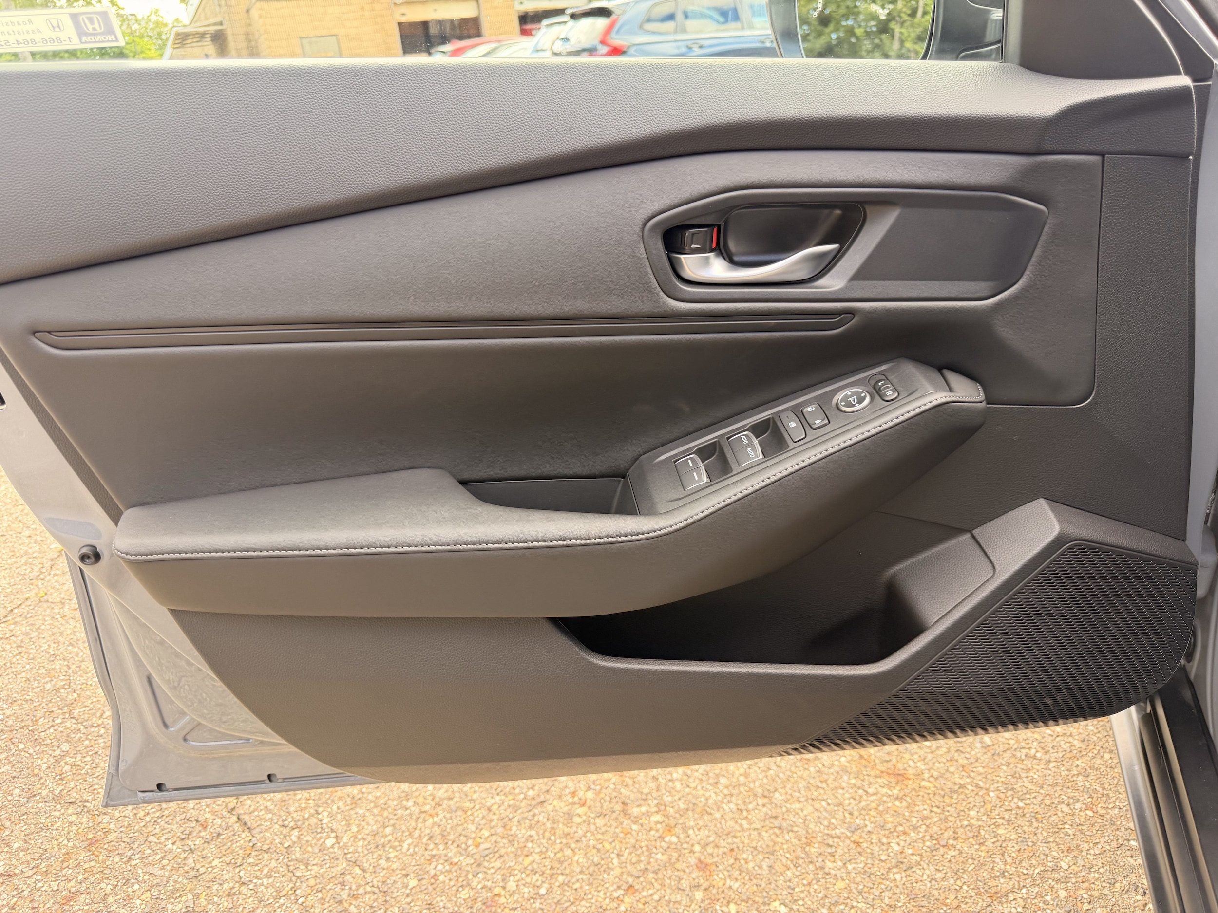 2025 Honda Accord Hybrid Sport - Photo 13