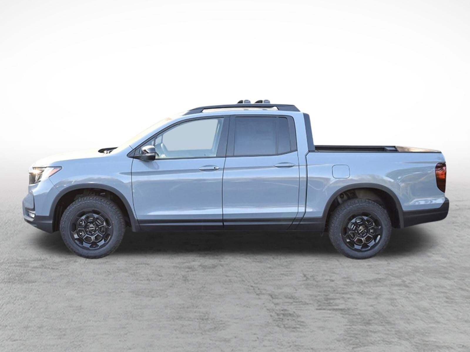2025 Honda Ridgeline TrailSport photo 2