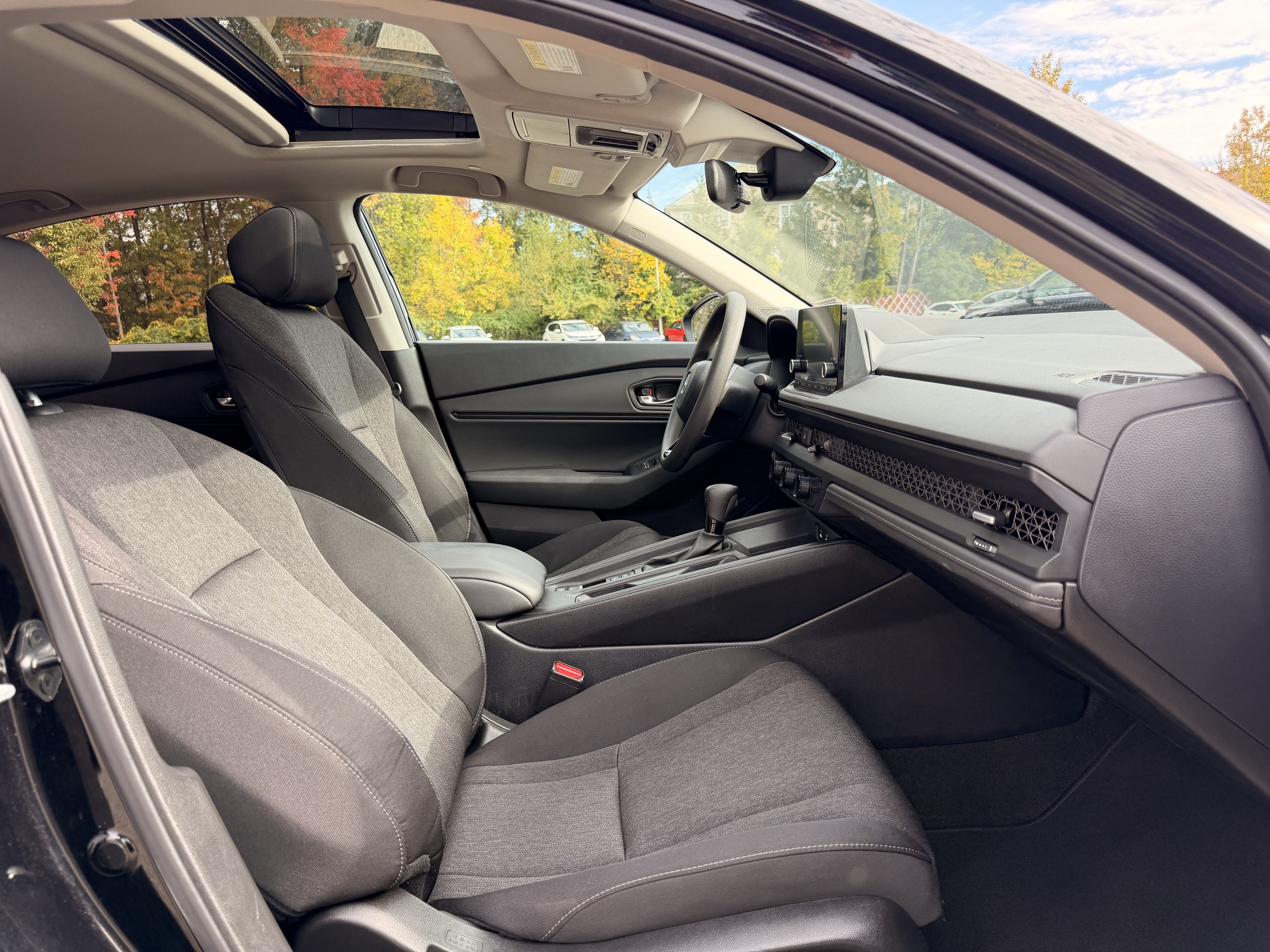 2024 Honda Accord EX - Photo 10