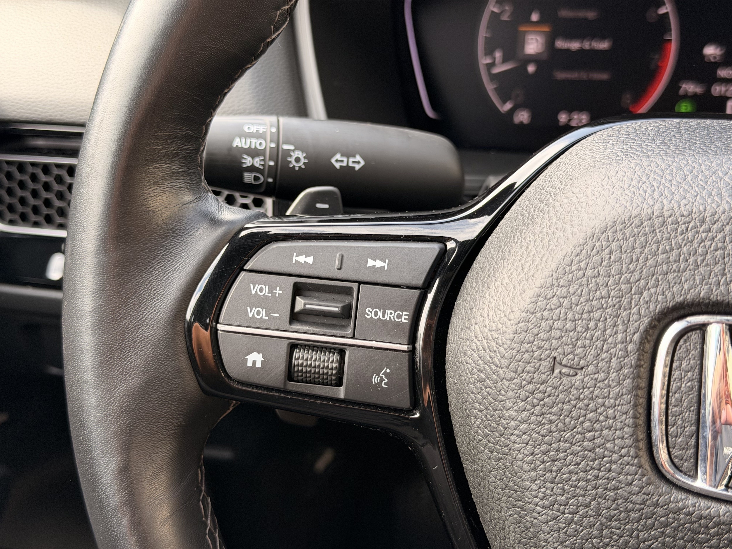 2025 Honda Civic Sport - Photo 14
