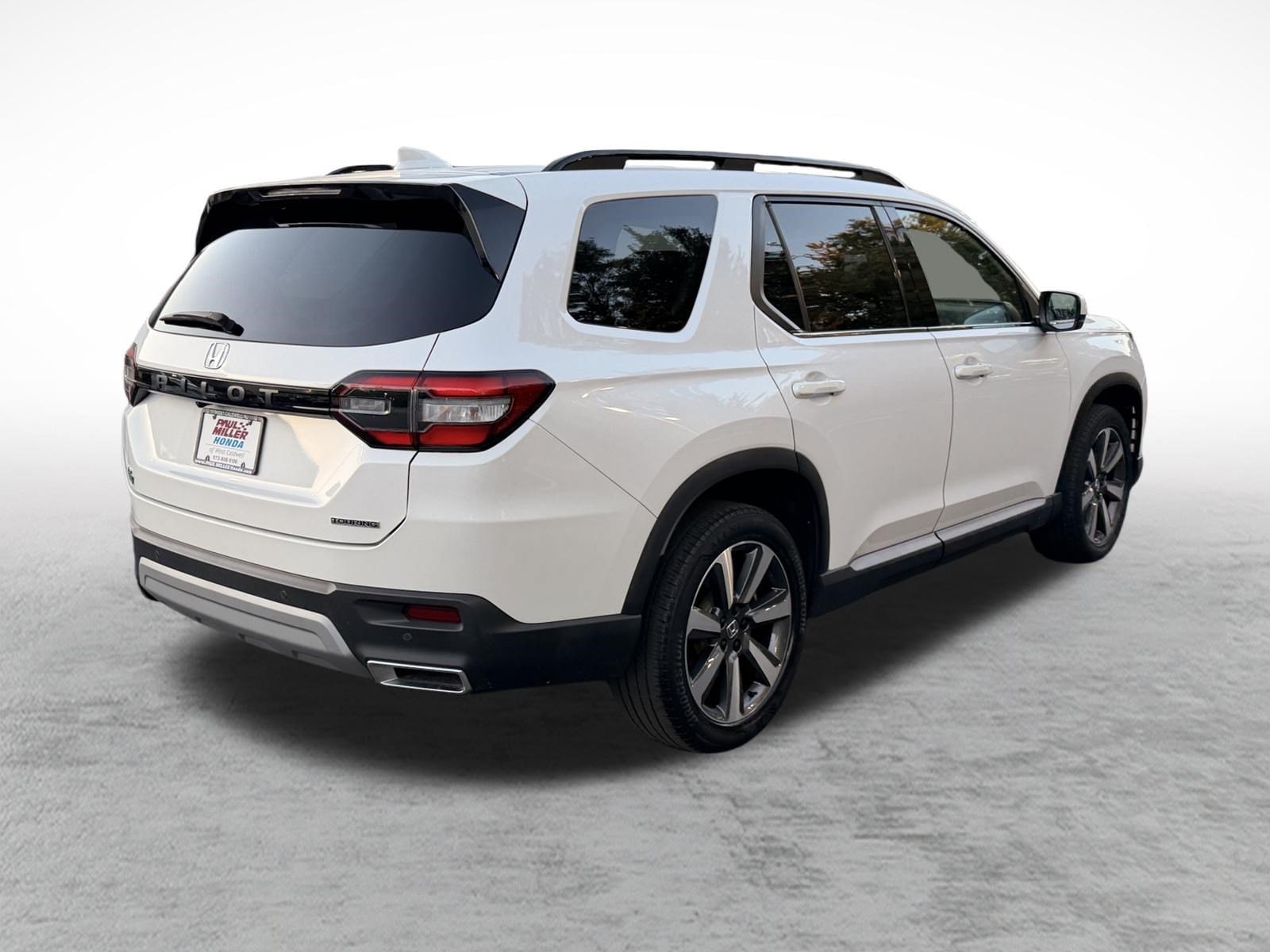 2023 Honda Pilot Touring - Photo 6