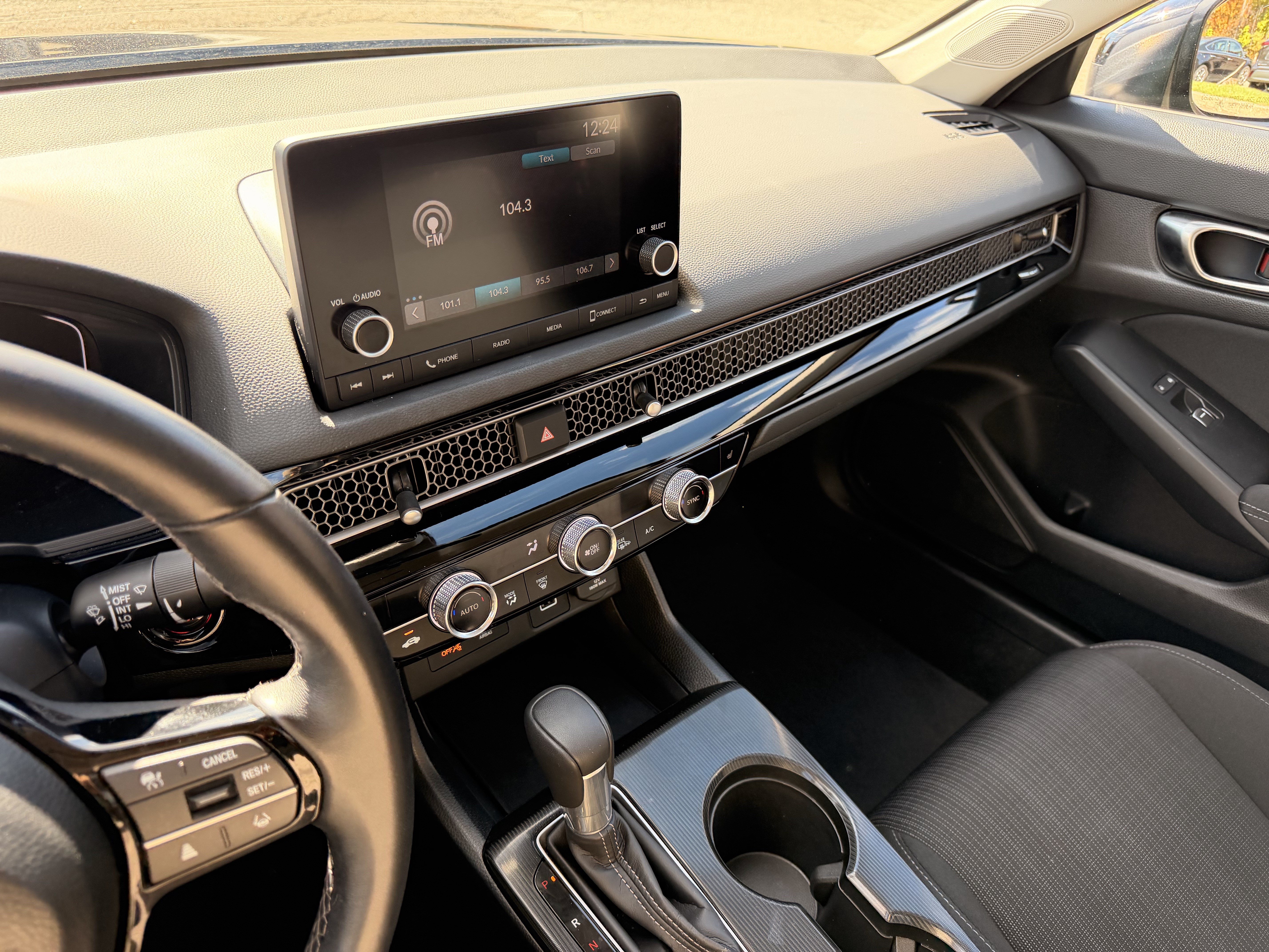 2024 Honda Civic EX - Photo 16