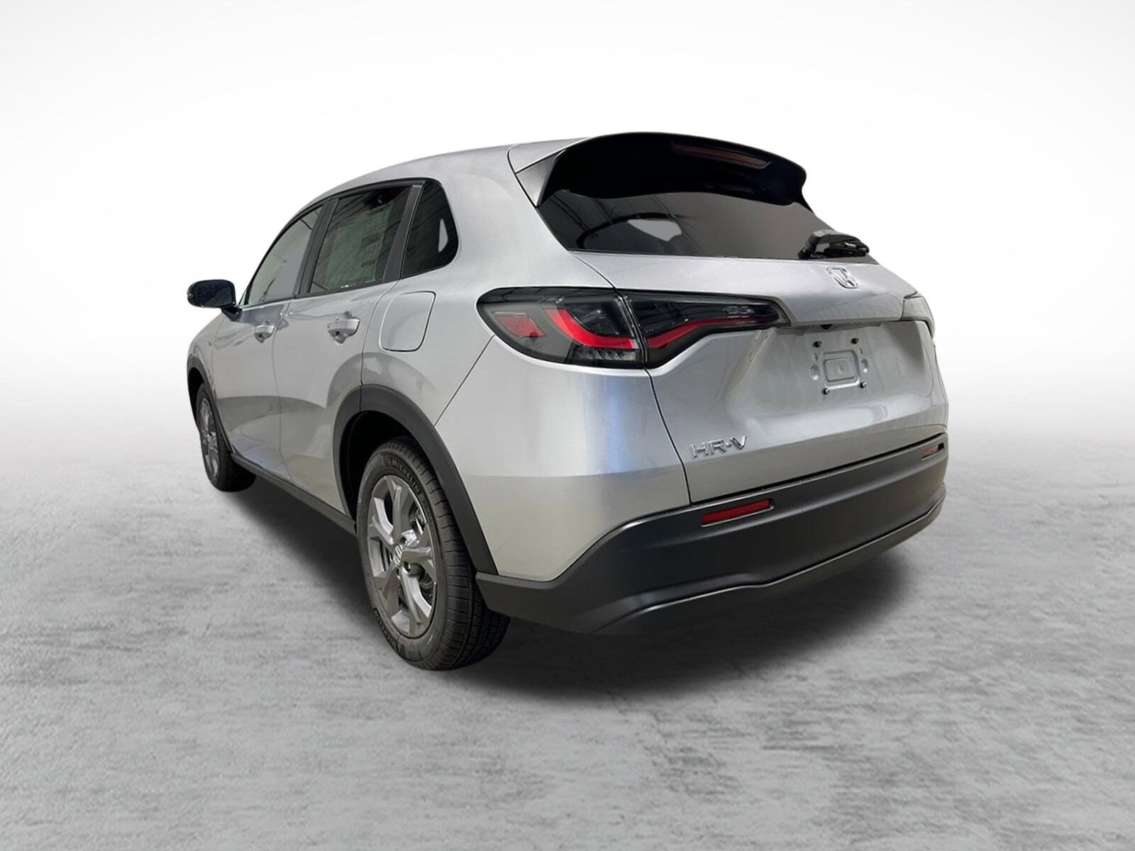 2026 Honda HR-V LX photo 3