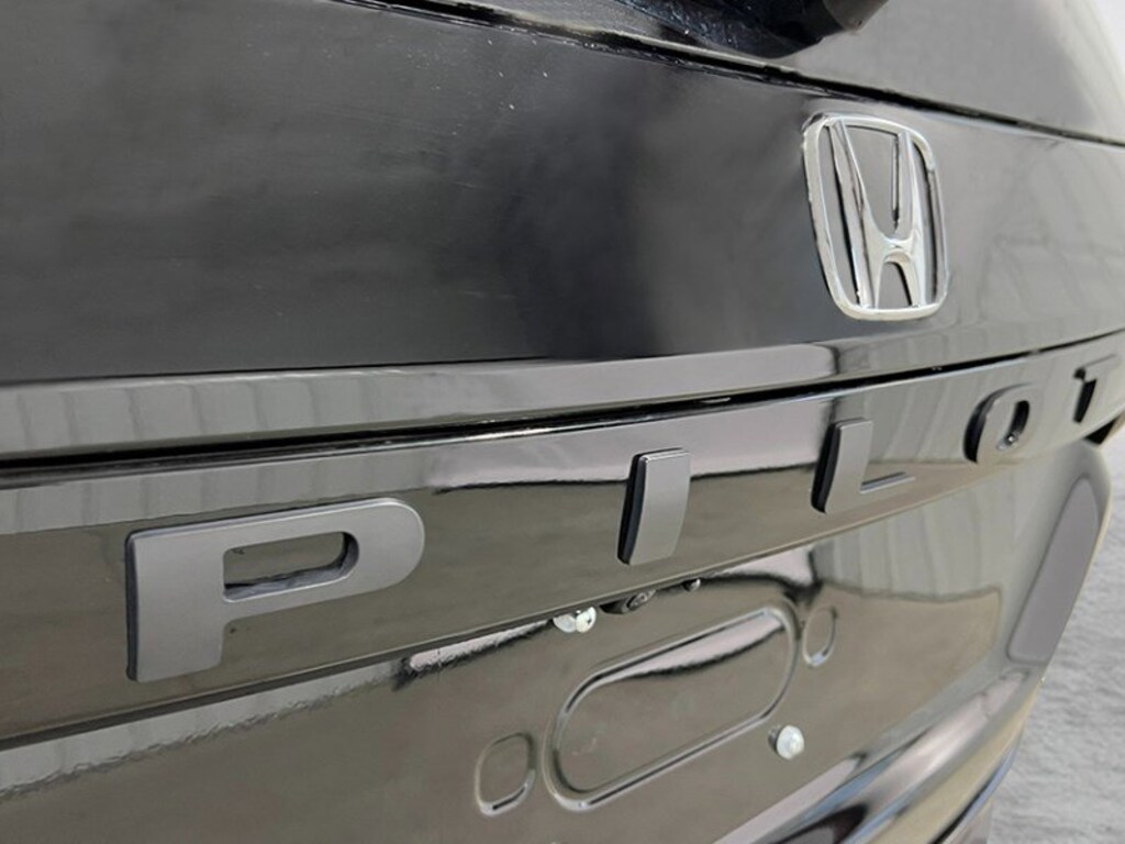New 2025 Honda Pilot Touring SUV