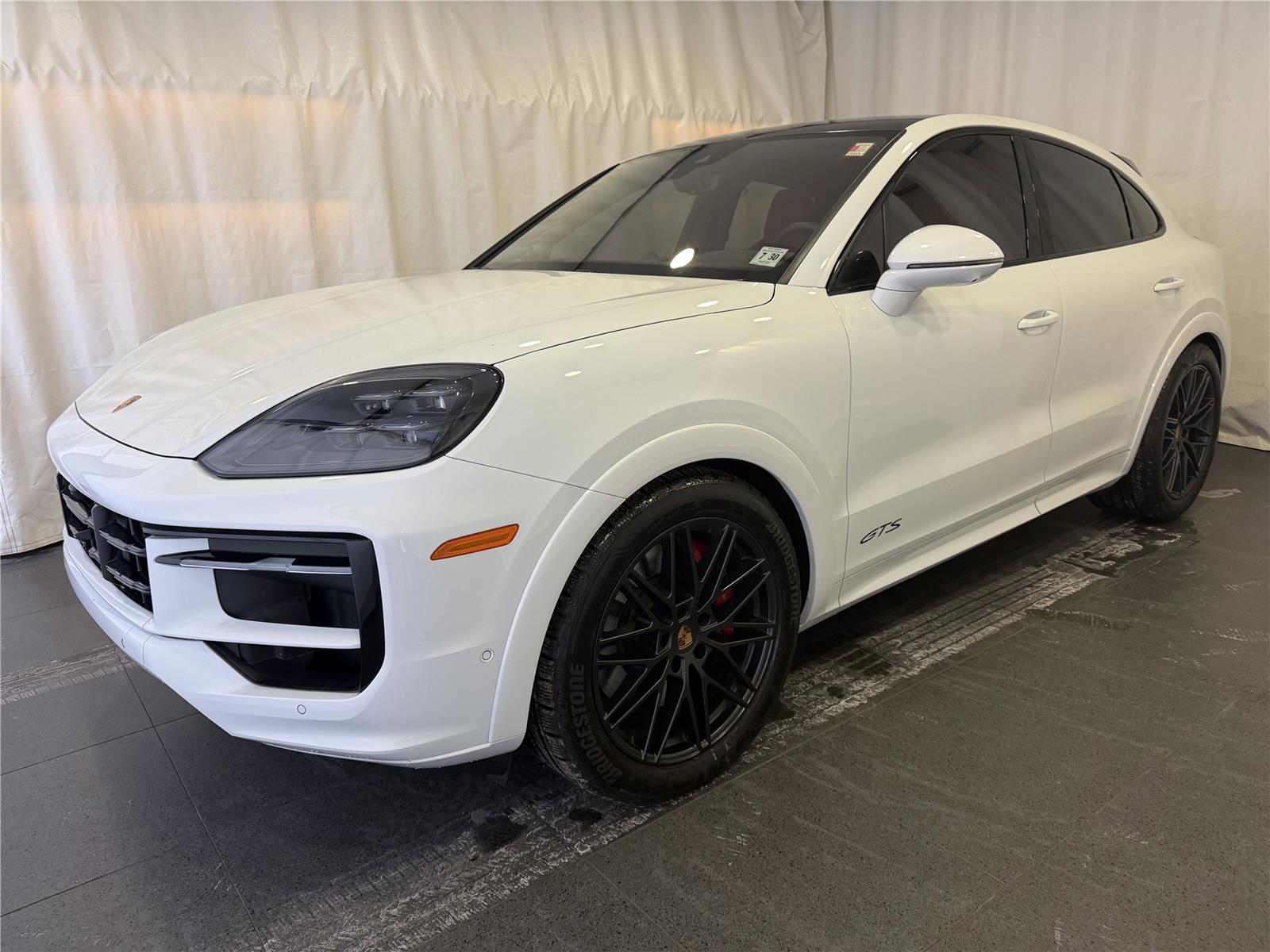 2025 Porsche Cayenne Coup GTS