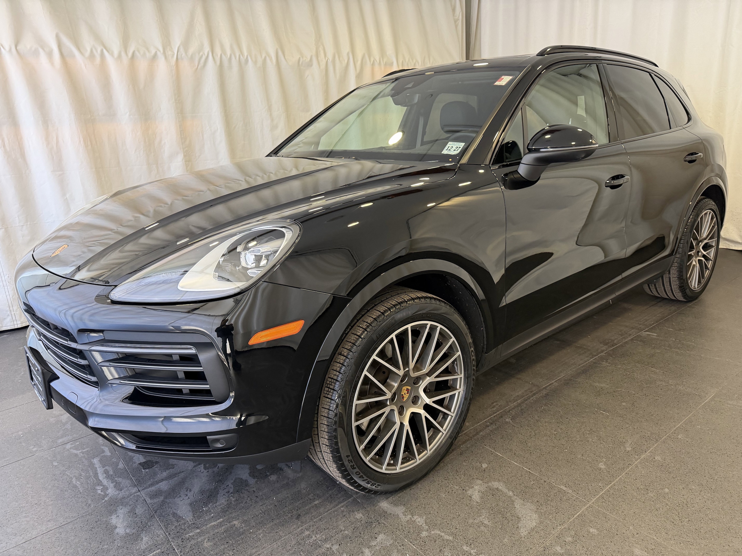 2023 Porsche Cayenne Base's photo