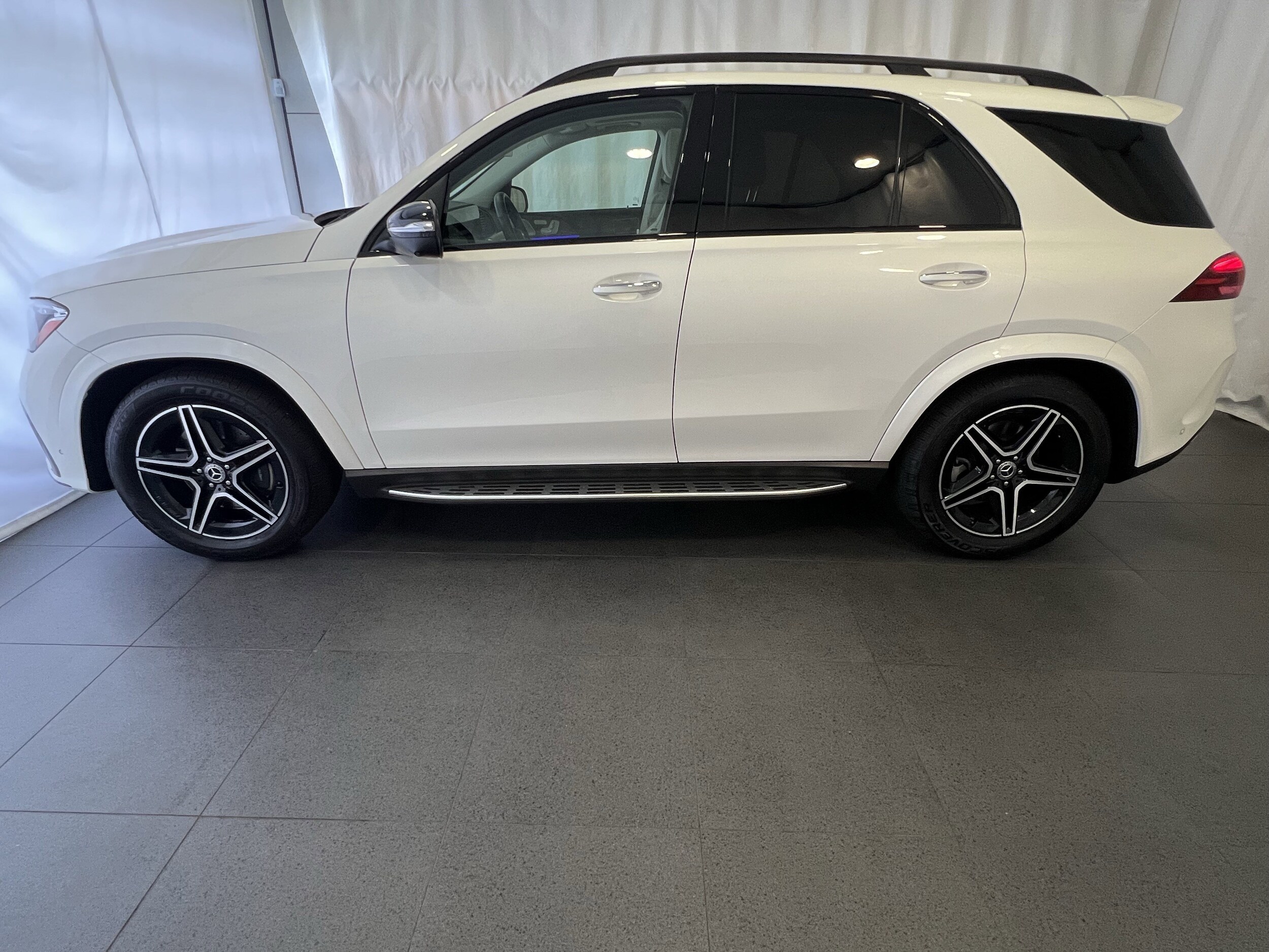 2024 Mercedes Benz GLE 450 4MATIC photo 2