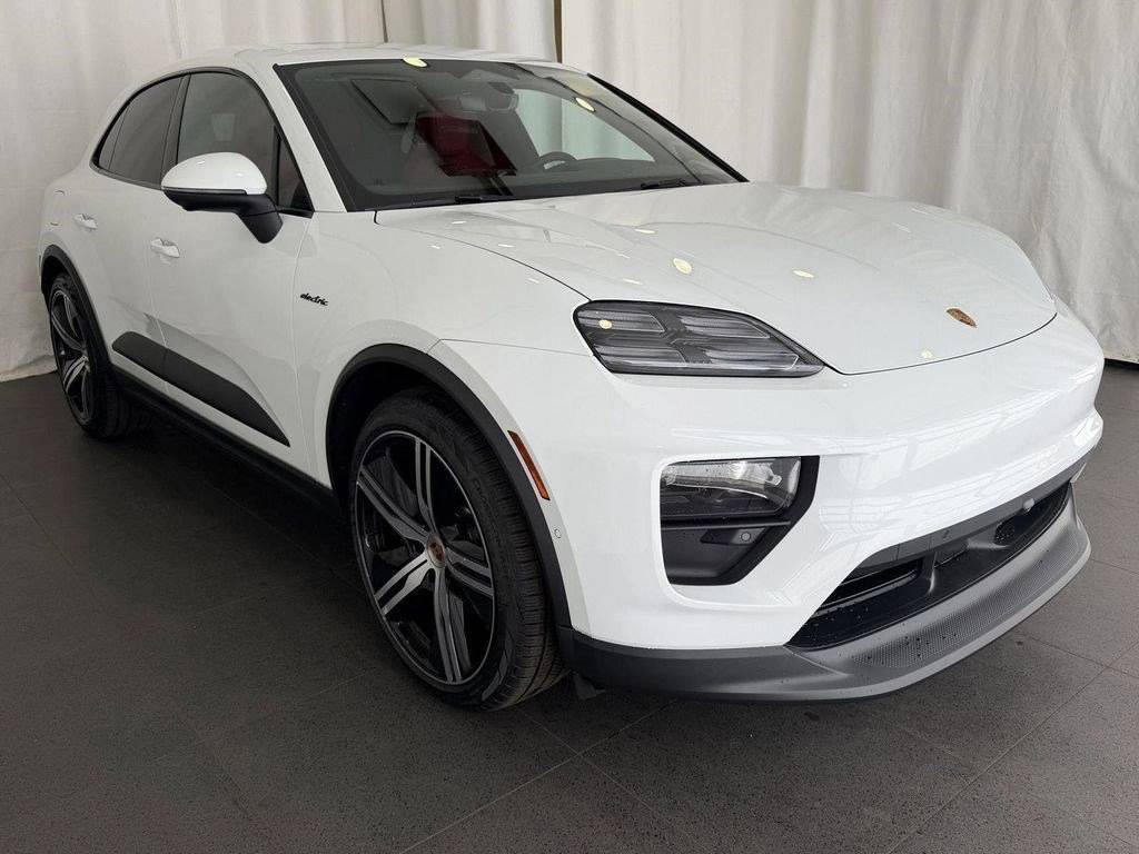 2026 Porsche Macan S - Photo 7