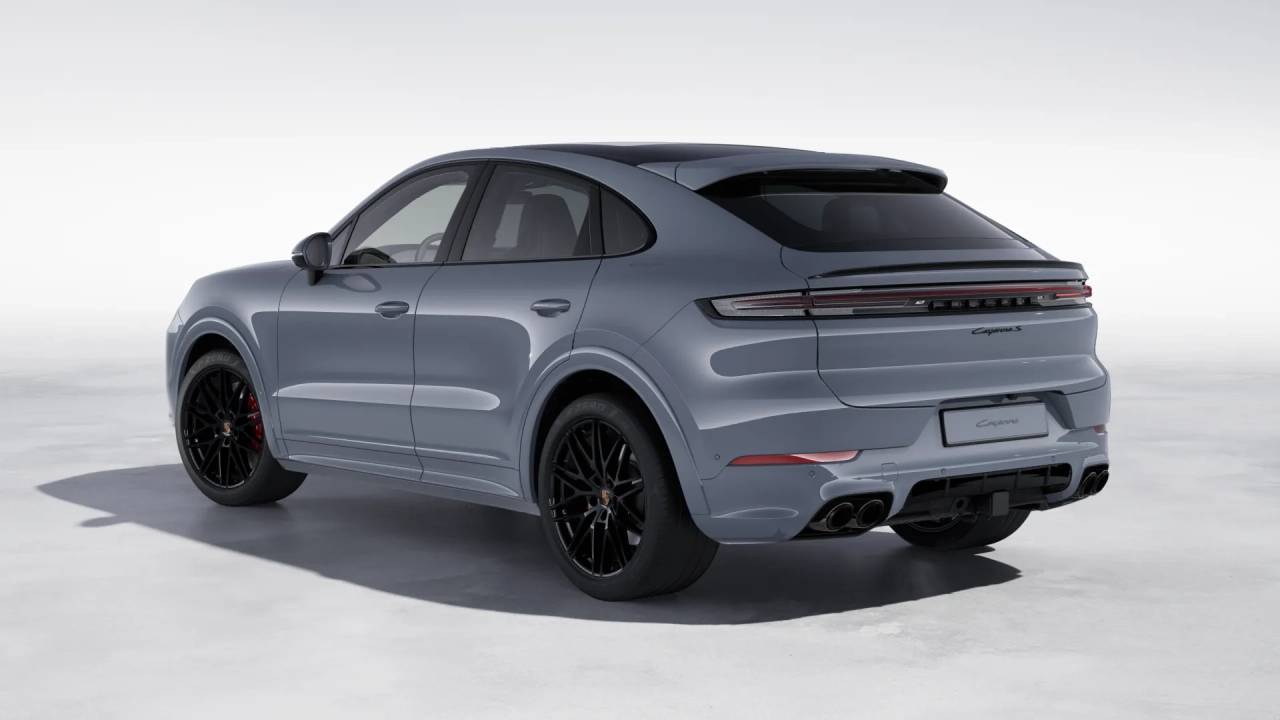 2026 Porsche Cayenne S Coupe photo 3