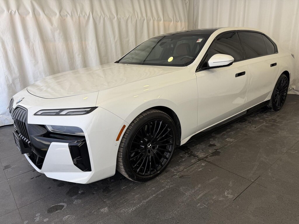 Used 2025 BMW 740i xDrive Sedan
