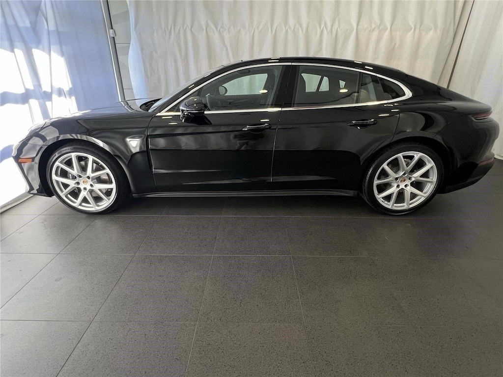 New 2026 Porsche Panamera 4 Hatchback