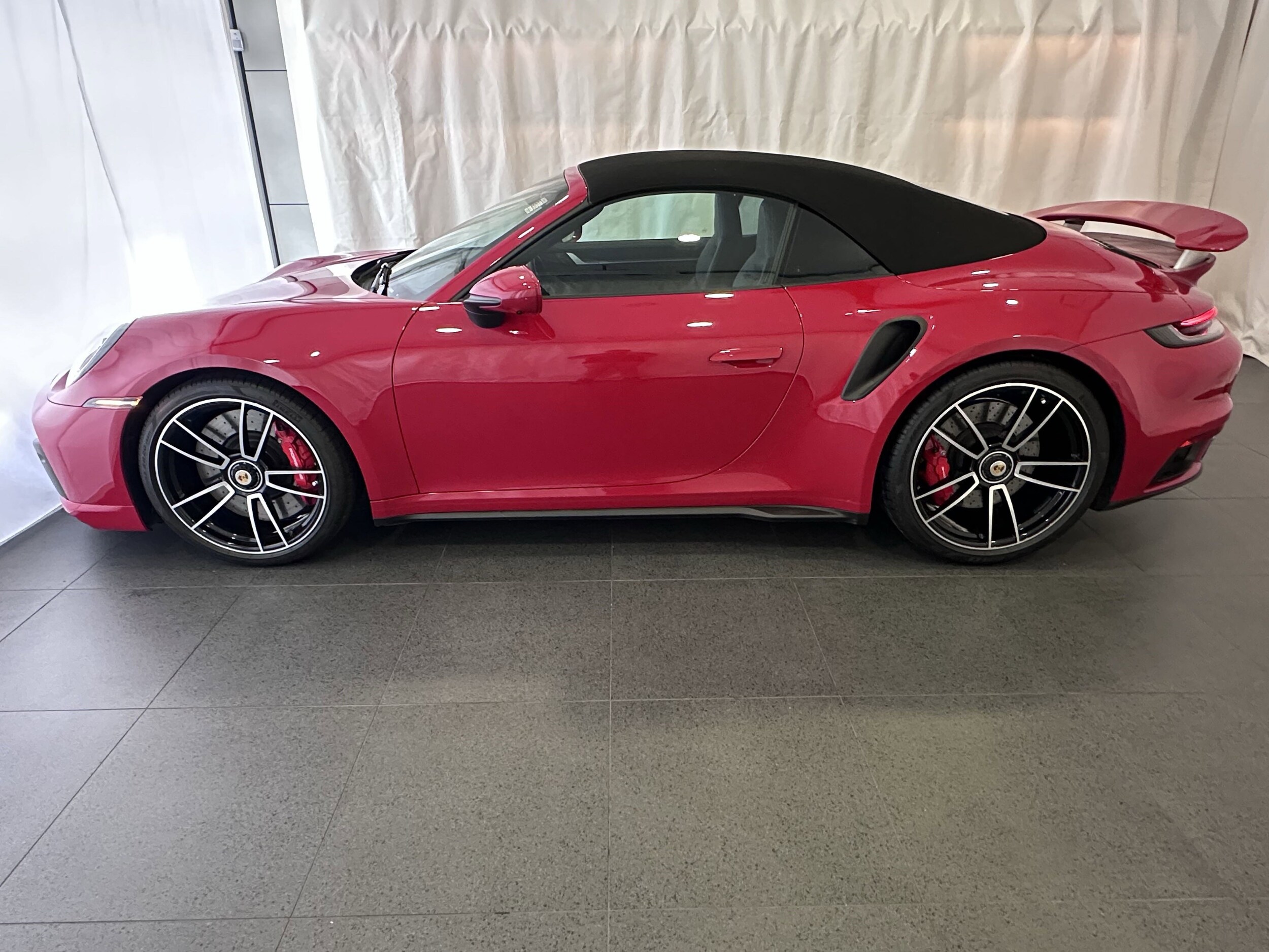 2024 Porsche 911 Turbo photo 2