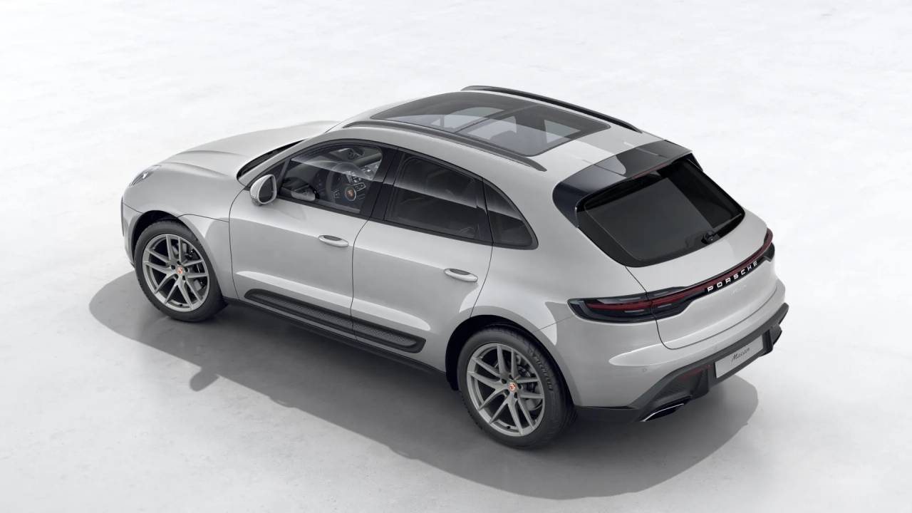 2026 Porsche Macan T photo 4