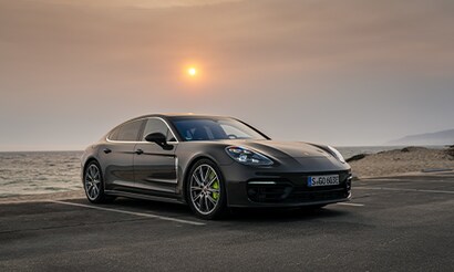 Standard Hood Fender & Mirrors | PORSCHE PANAMERA 4 EXECUTIVE 2018 Standard Hood Fender & Mirrors | PORSCHE PANAMERA 4 EXECUTIVE 2018