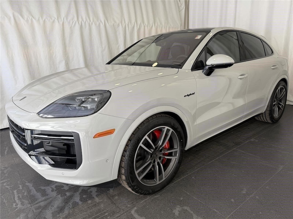 New 2026 Porsche Cayenne Turbo E-Hybrid SUV
