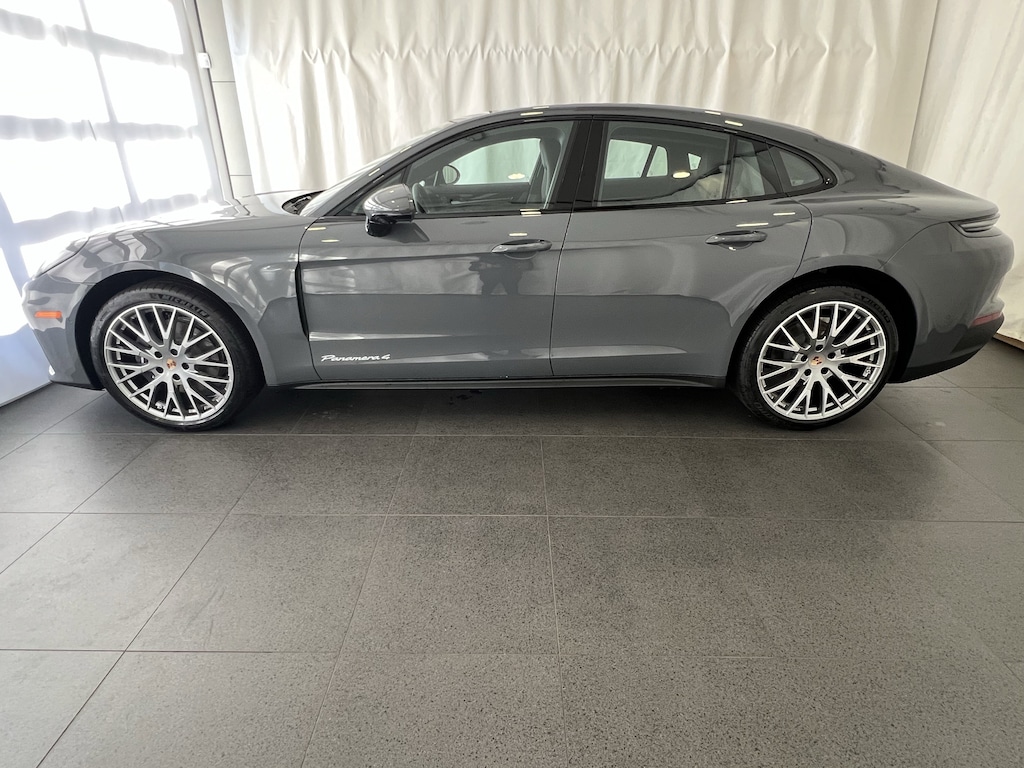 New 2026 Porsche Panamera 4 Hatchback