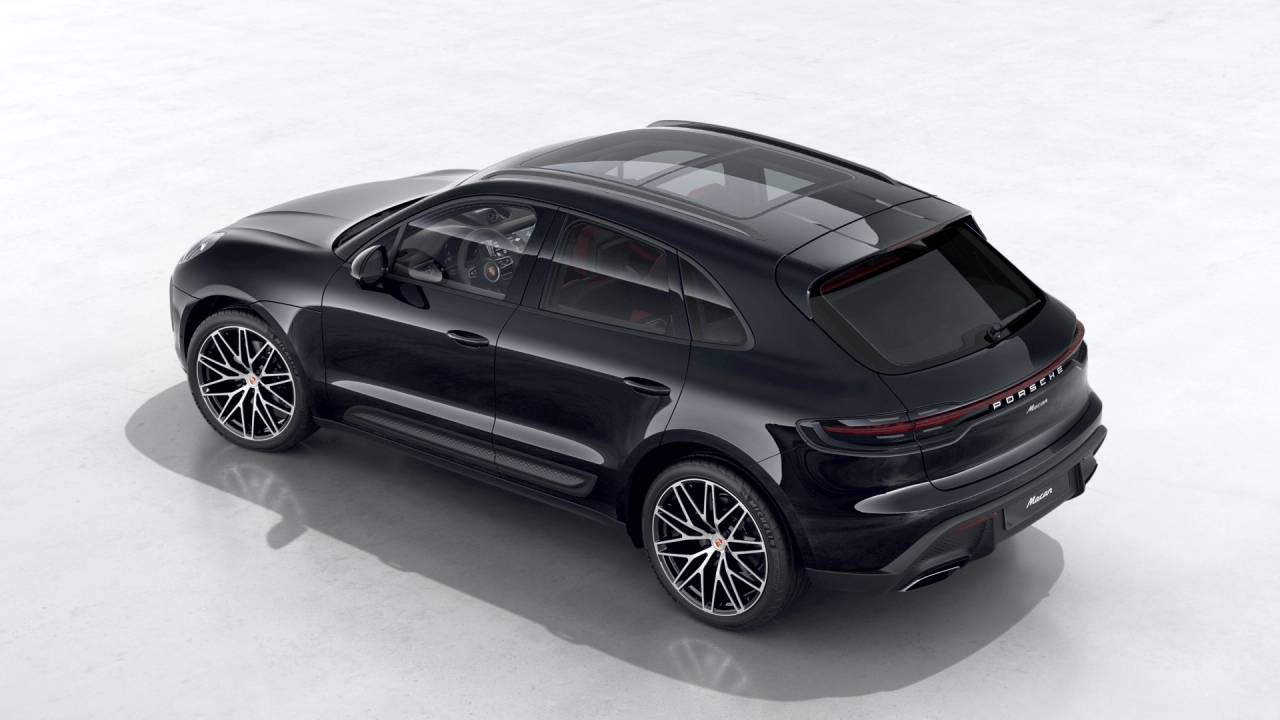 2026 Porsche Macan T photo 4