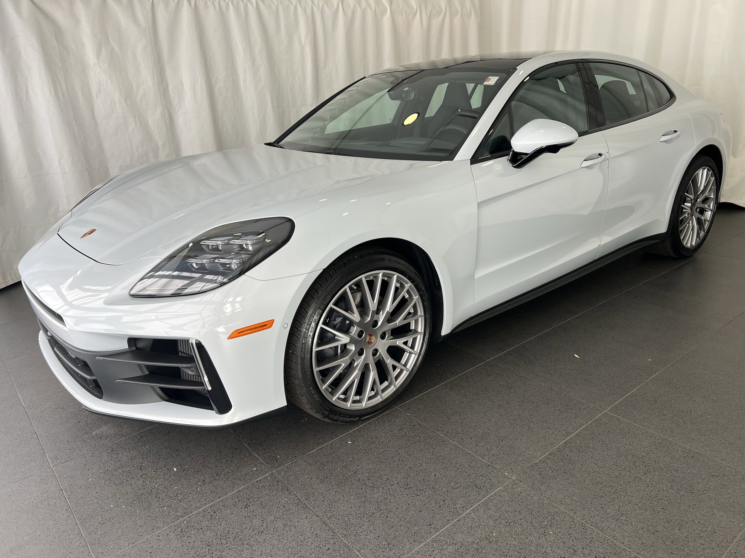2026 Porsche Panamera Base