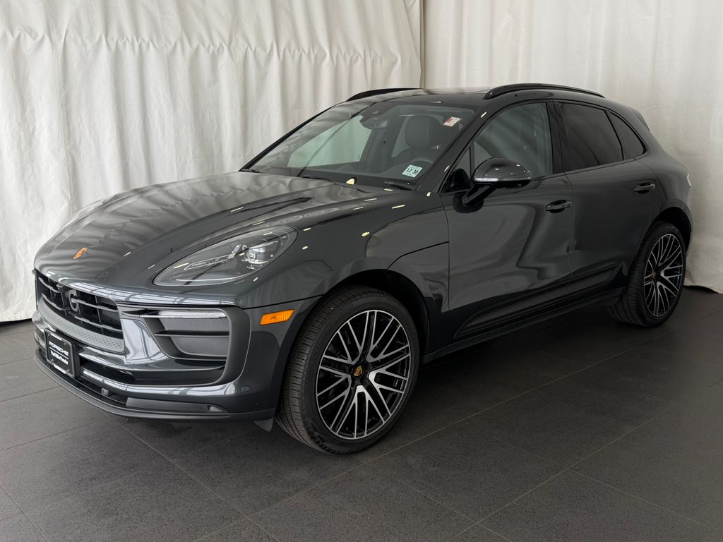 2026 Porsche Macan's photo