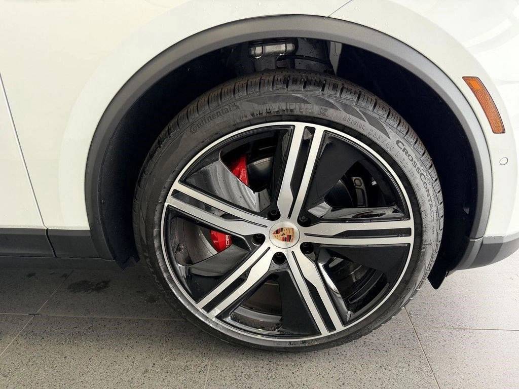 2026 Porsche Macan S - Photo 13