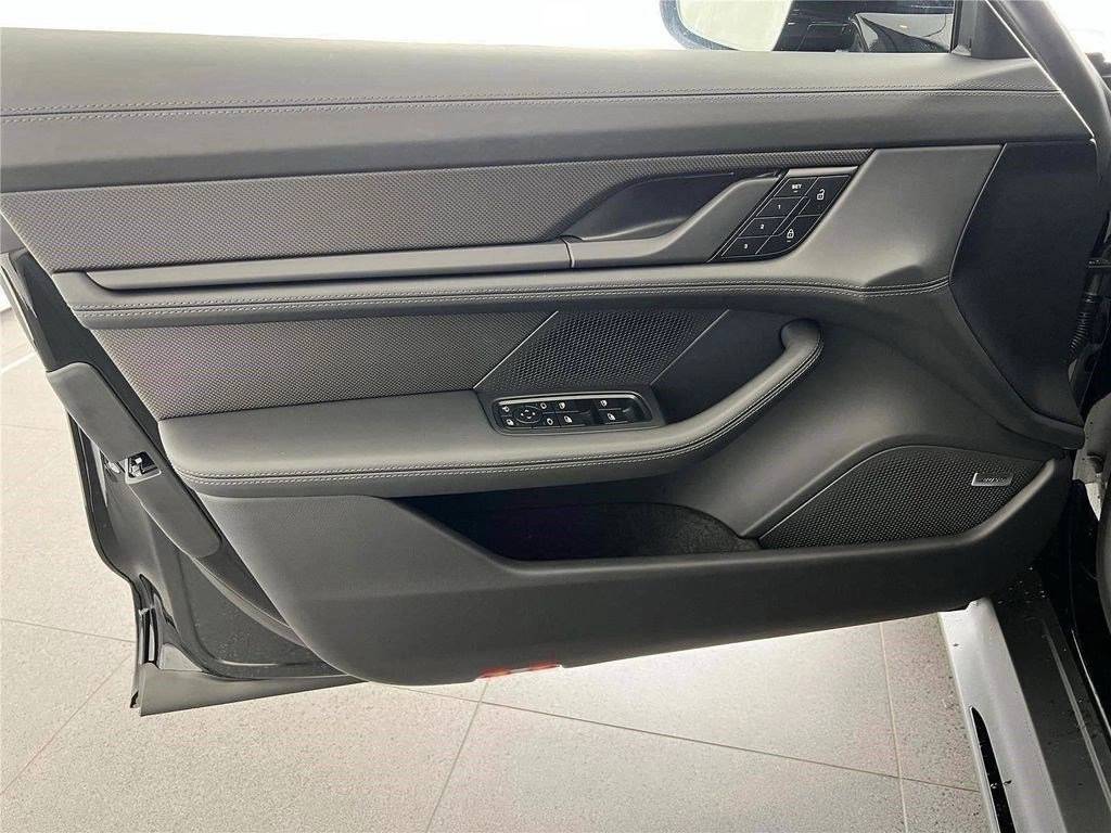 2026 Porsche Taycan GTS - Photo 15