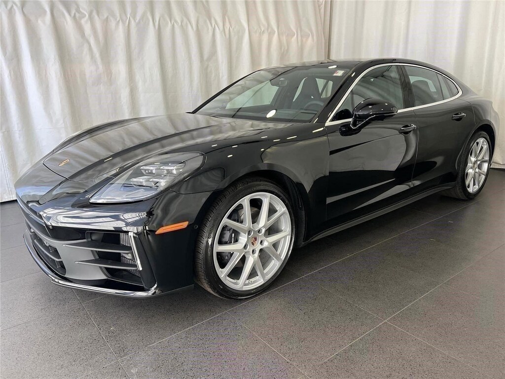 New 2026 Porsche Panamera 4 Hatchback