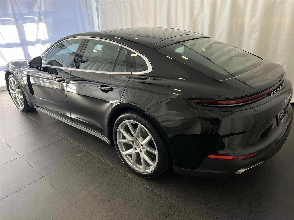 New 2026 Porsche Panamera 4 Hatchback