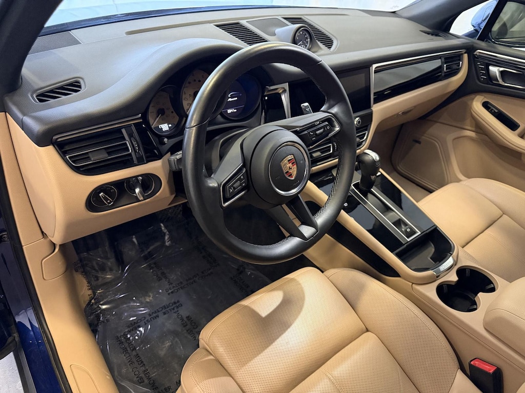 Certified 2024 Porsche Macan SUV