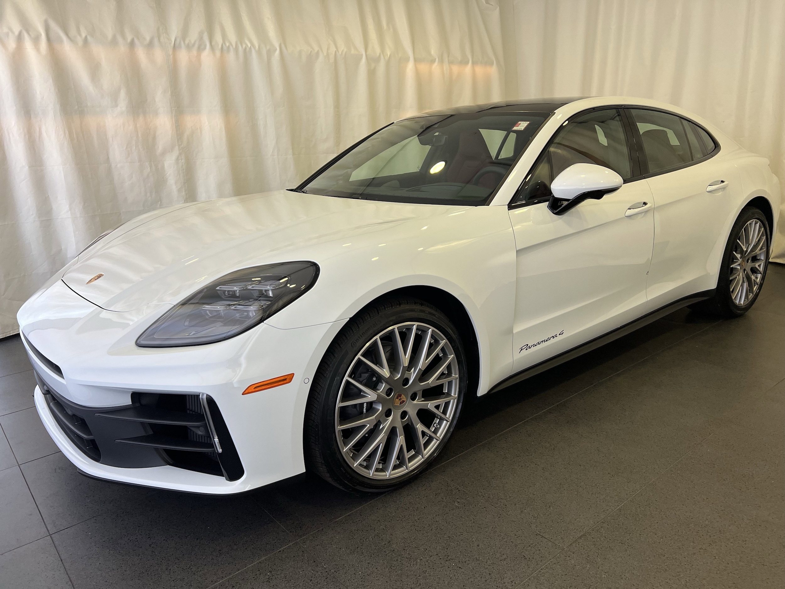 2026 Porsche Panamera Base