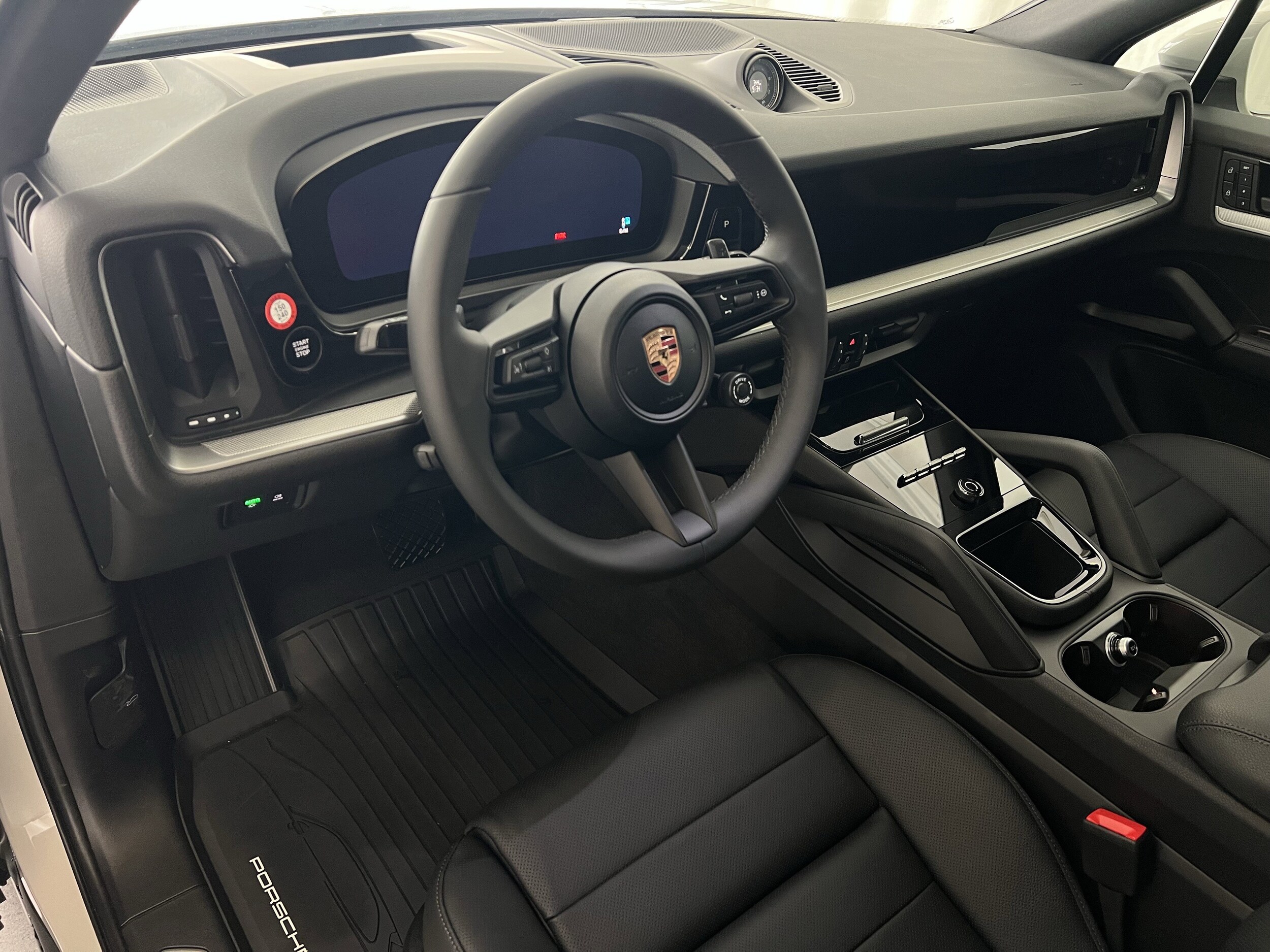 2026 Porsche Cayenne E-Hybrid photo 4