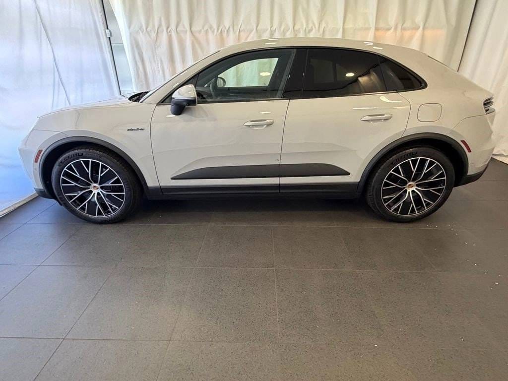 New 2026 Porsche Macan Electric 4 SUV