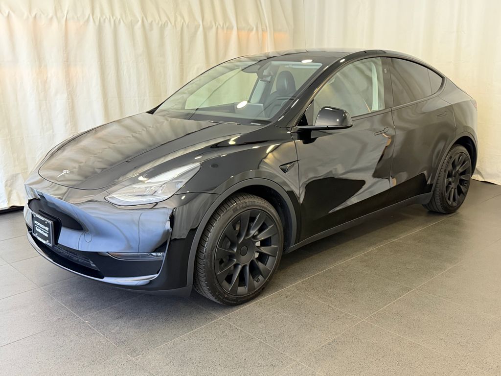 2023 Tesla Model Y Long Range Dual Motor All-Wheel Drive's photo