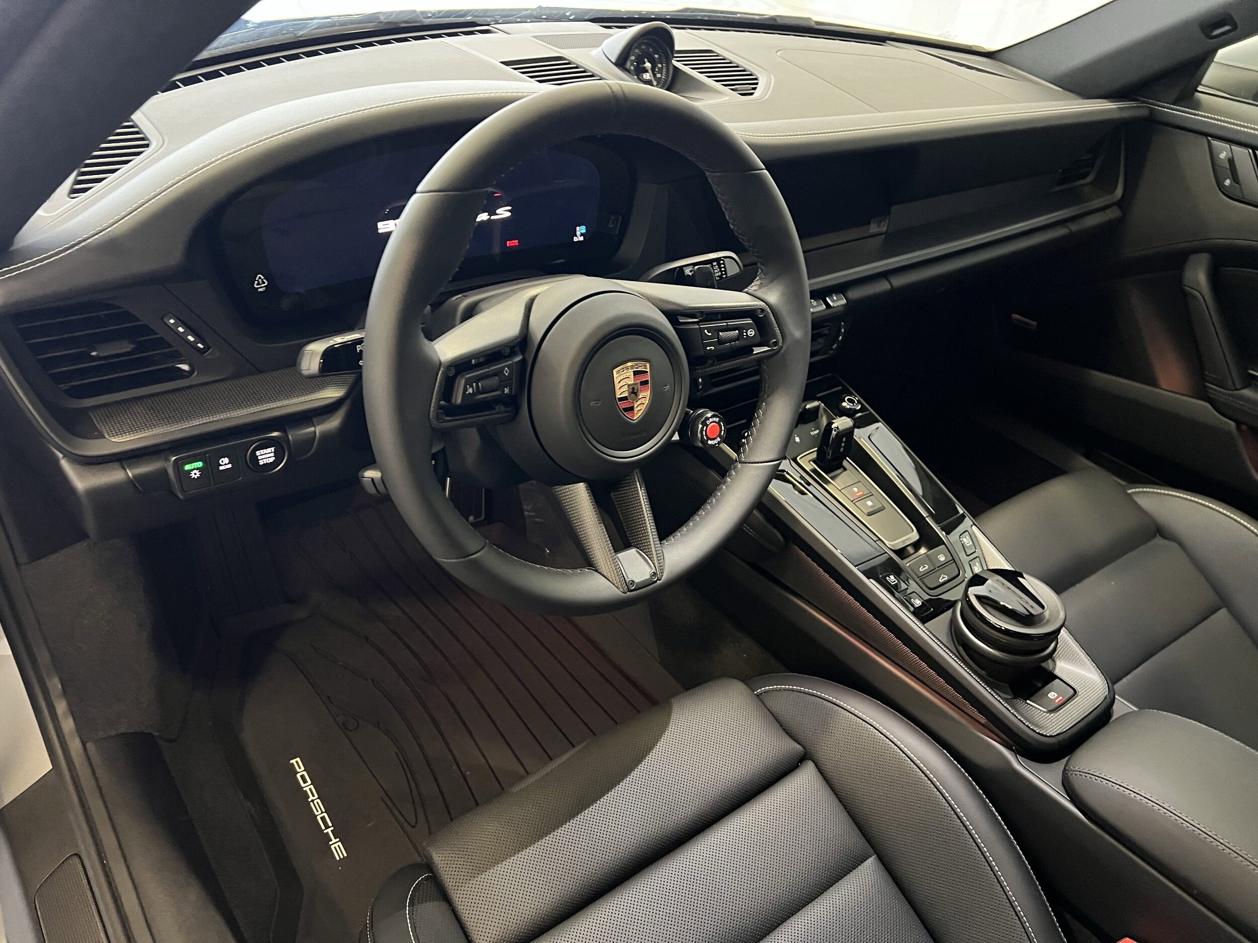 2025 Porsche 911 S photo 3